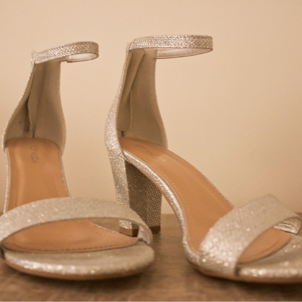 Top Moda Sparkly Silver heels